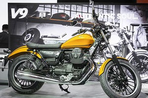 Cận cảnh “xế hoài cổ” Moto Guzzi V9 Roamer tại VN